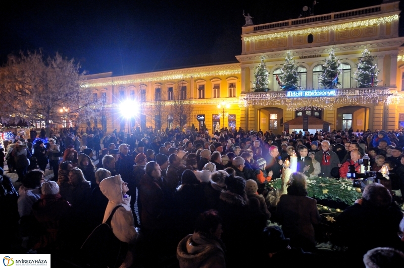 Advent harmadik gyertyája - fotó Szarka Lajos