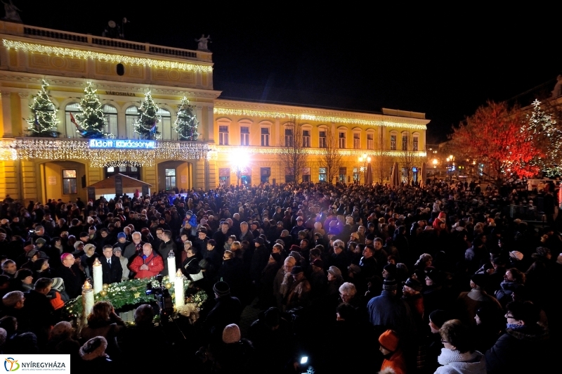 Advent harmadik gyertyája - fotó Szarka Lajos