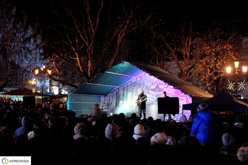 Advent harmadik gyertyája - fotó Szarka Lajos