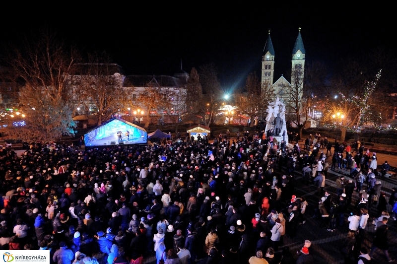 Advent harmadik gyertyája - fotó Szarka Lajos