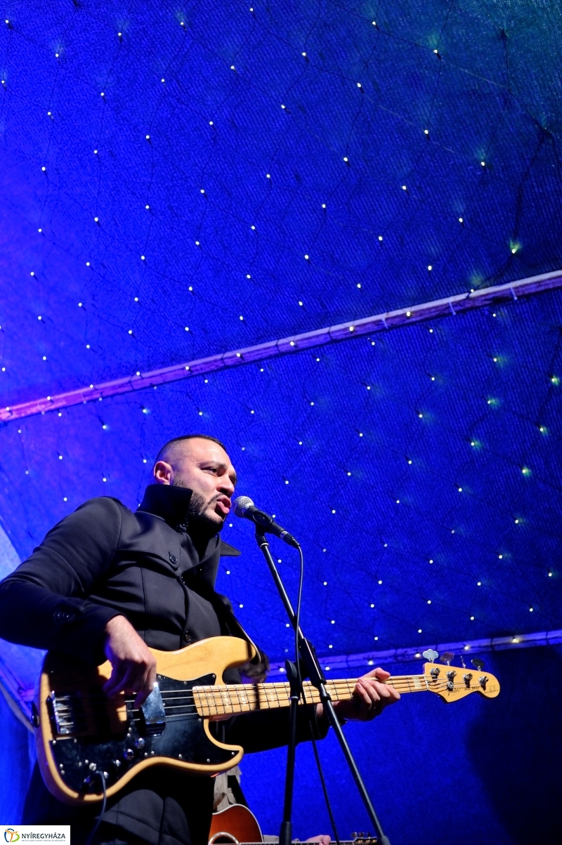 Advent harmadik gyertyája - fotó Szarka Lajos