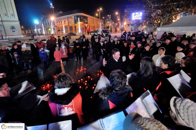 Advent harmadik gyertyája - fotó Szarka Lajos