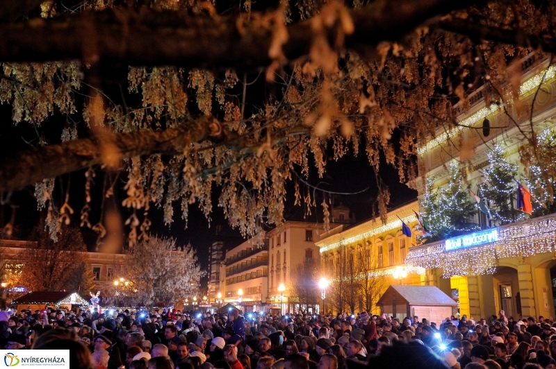 Advent harmadik gyertyája - fotó Szarka Lajos