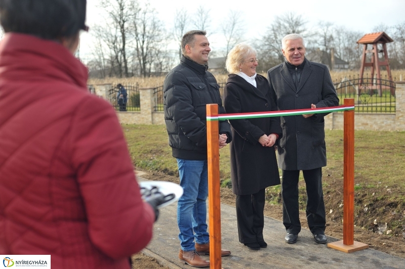 Járda átadás Alsóbadúrban - fotó Szarka Lajos