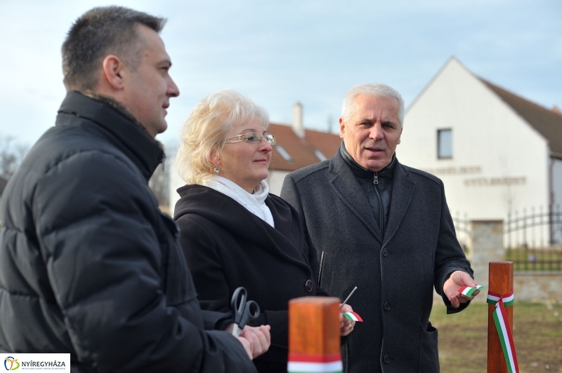 Járda átadás Alsóbadúrban - fotó Szarka Lajos