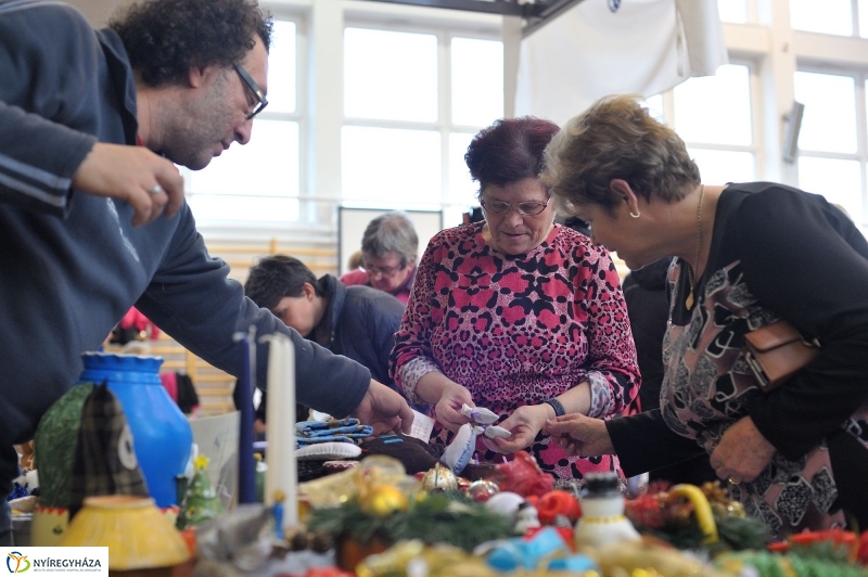 Adventi forgatag a nyírszőlősi iskolában - fotó Szarka Lajos