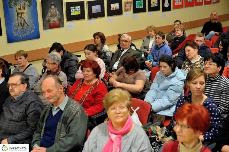 A trópusok ajándékai kötetbemutató - Szarka Lajos