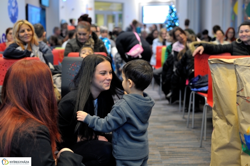 Segítség az OTP-től - fotó Szarka Lajos