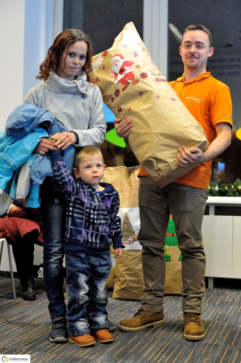 Segítség az OTP-től - fotó Szarka Lajos