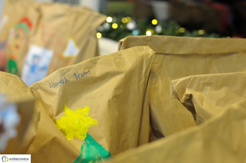 Segítség az OTP-től - fotó Szarka Lajos