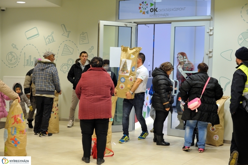 Segítség az OTP-től - fotó Szarka Lajos