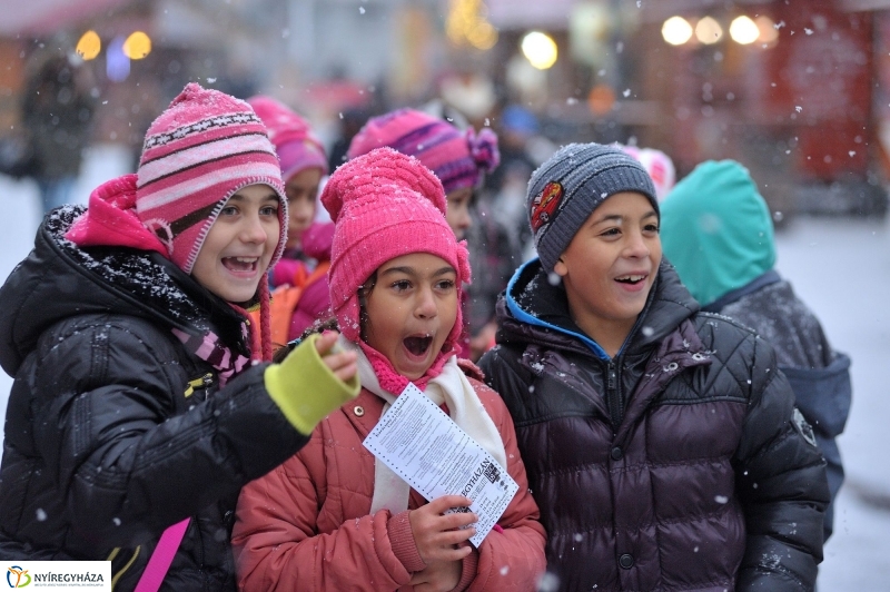 Hurrá, telelünk - fotó Szarka Lajos