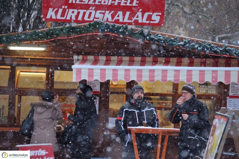 Hurrá, telelünk - fotó Szarka Lajos