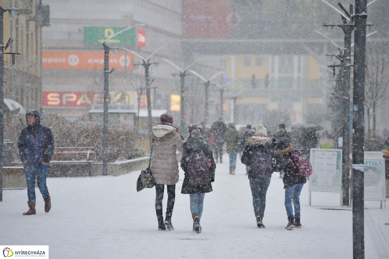 Hurrá, telelünk - fotó Szarka Lajos