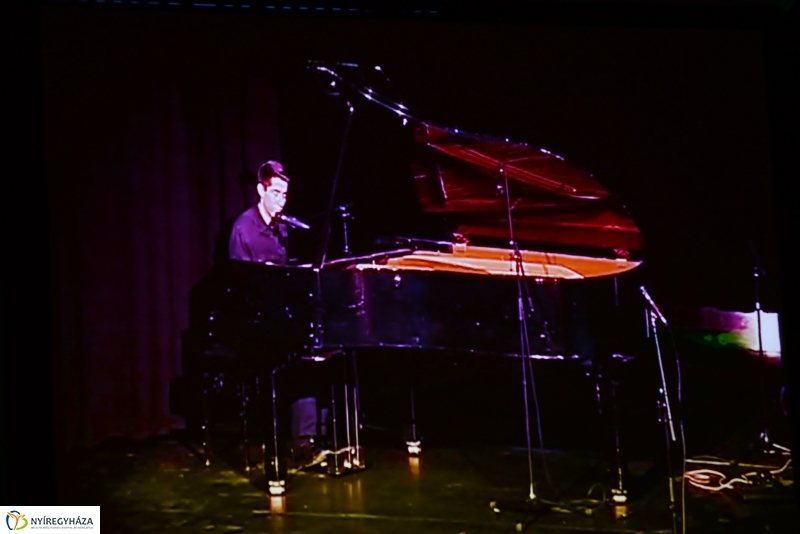 Like 2 döntő a VMKK színpadán