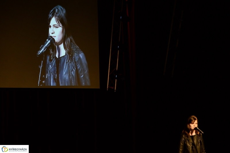 Like 2 döntő a VMKK színpadán