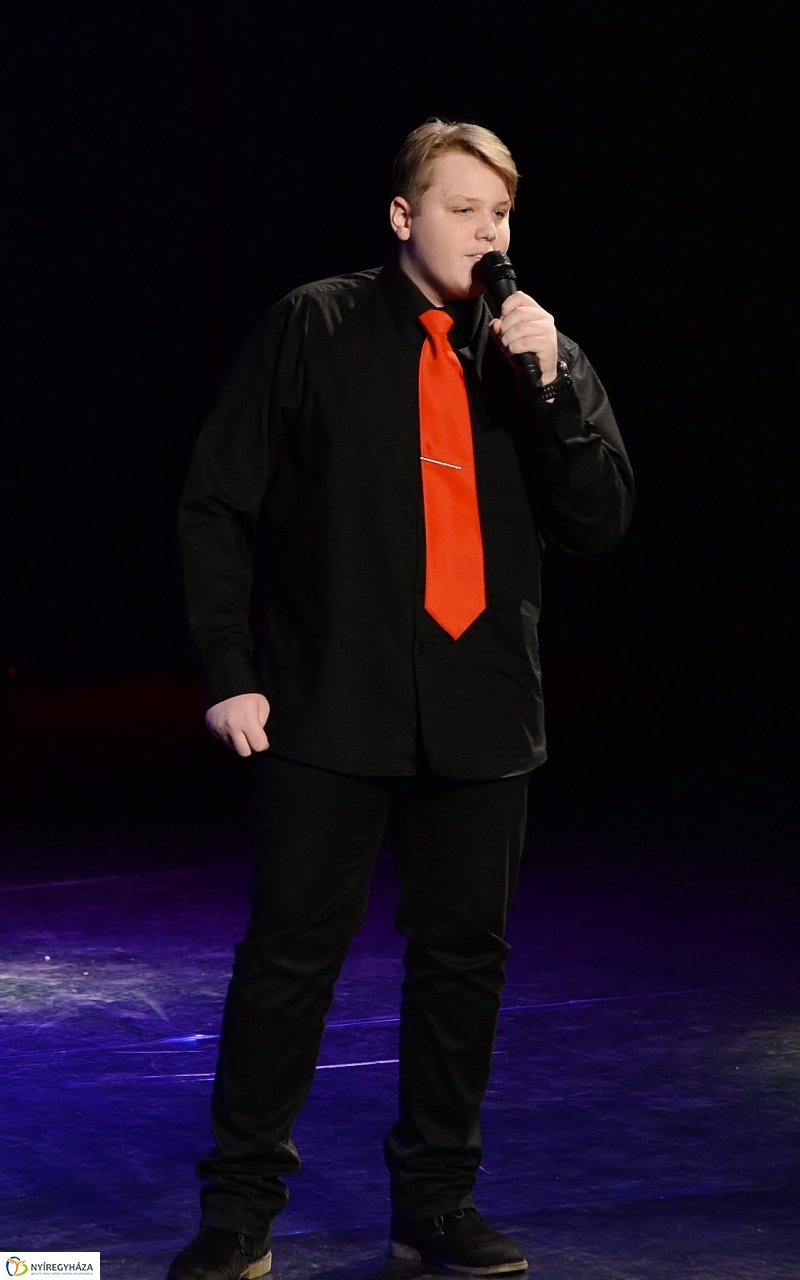 Like 2 döntő a VMKK színpadán