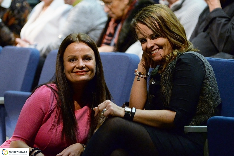 Like 2 döntő a VMKK színpadán