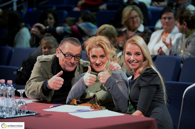 Like 2 döntő a VMKK színpadán