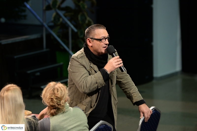 Like 2 döntő a VMKK színpadán