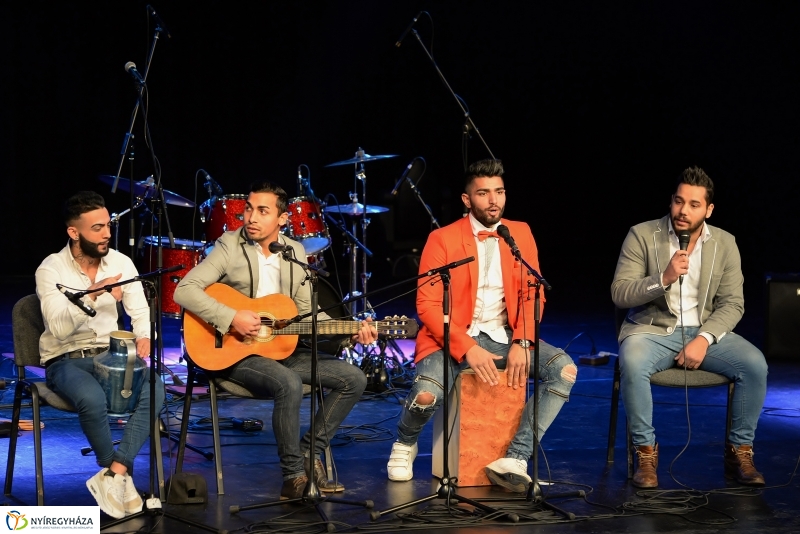 Like 2 döntő a VMKK színpadán