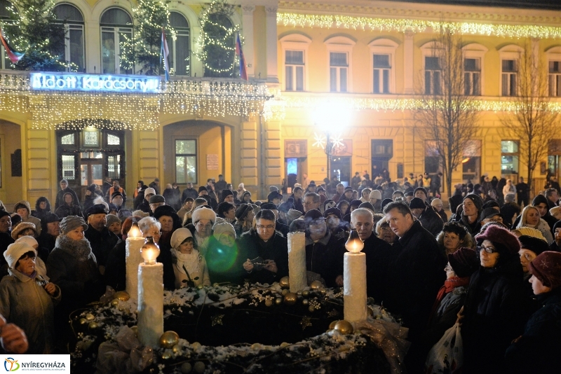 Advent negyedik gyertyája