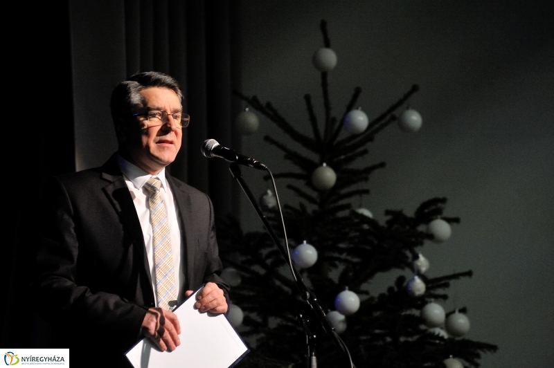 Karácsony a gyermekjóléti központtal - fotó Szarka Lajos