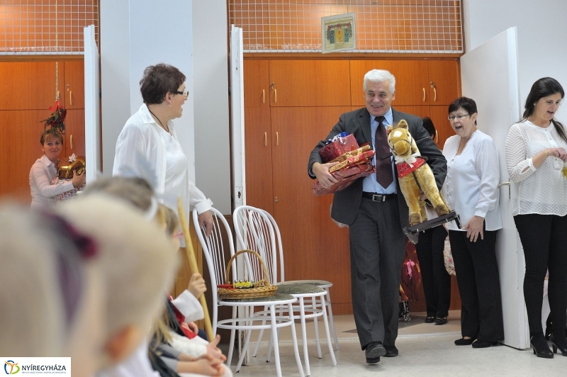 Ajándék sportszercsomag a Ligeti óvodának - fotó Szarka Lajos