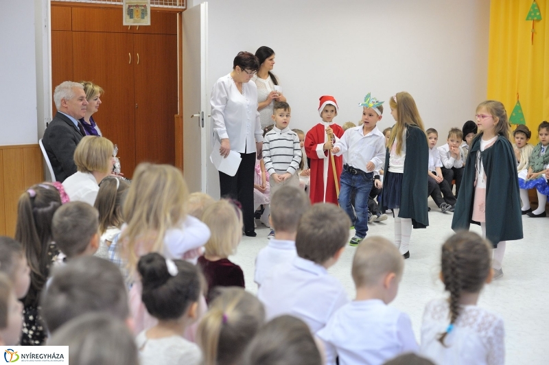 Ajándék sportszercsomag a Ligeti óvodának - fotó Szarka Lajos