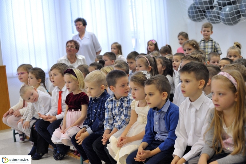 Ajándék sportszercsomag a Ligeti óvodának - fotó Szarka Lajos