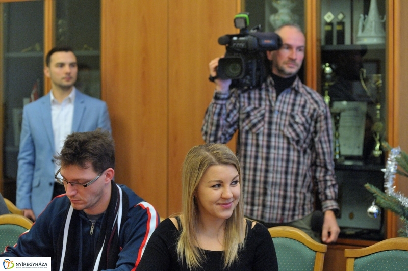 Adomány négy keréken - fotó Szarka Lajos