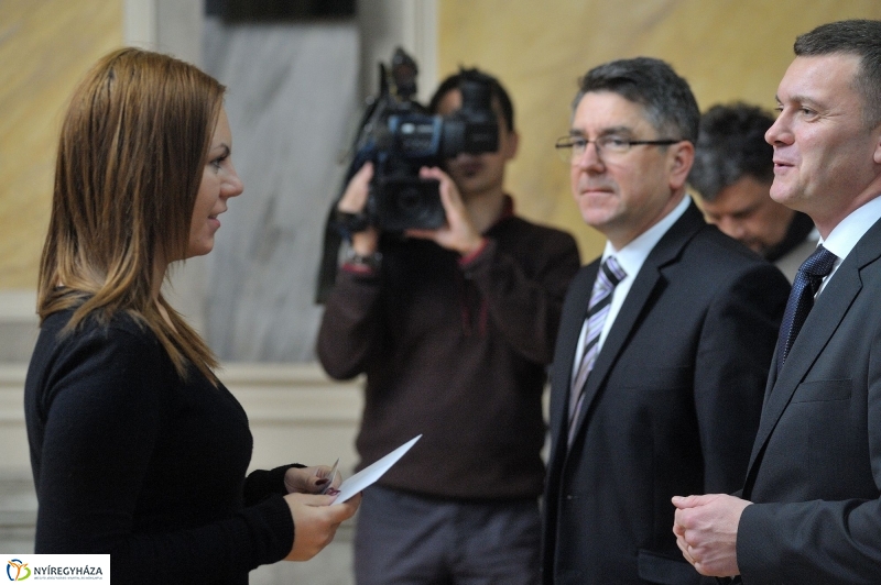 A rászoruló hallgatókért - fotó Szarka Lajos