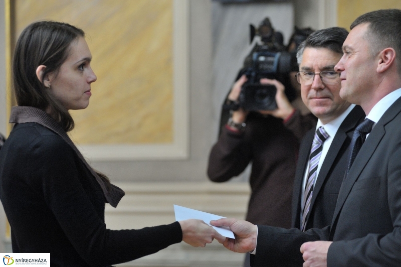 A rászoruló hallgatókért - fotó Szarka Lajos