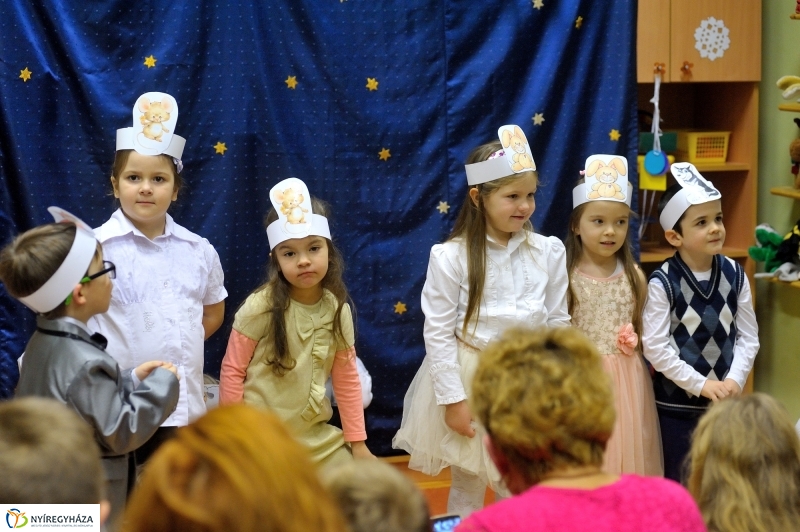 Mustármagosok karácsonyi műsora - fotó Szarka Lajos