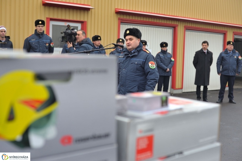 Eszközök a tűzoltóknak - fotó Szarka Lajos