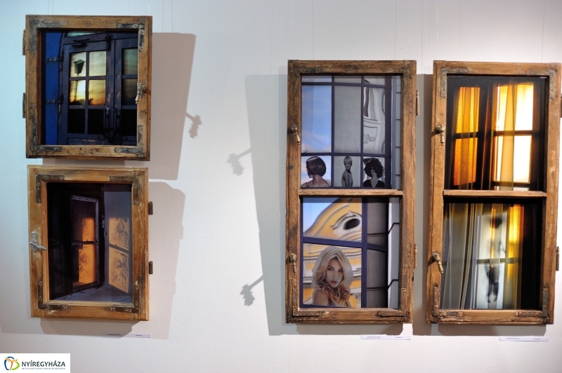 Művek textilen és fotópapíron - fotó Szarka Lajos