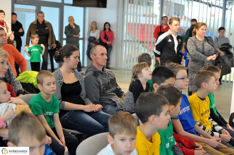 Sportszer adomány - fotó Szarka Lajos