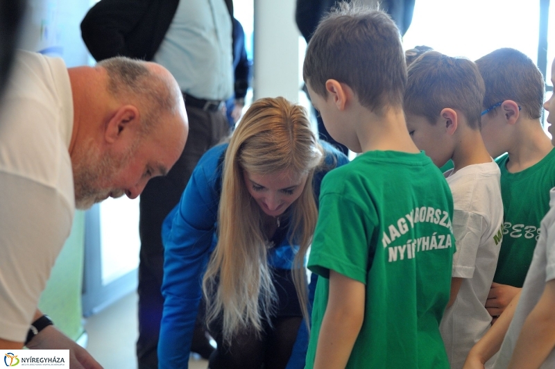 Sportszer adomány - fotó Szarka Lajos