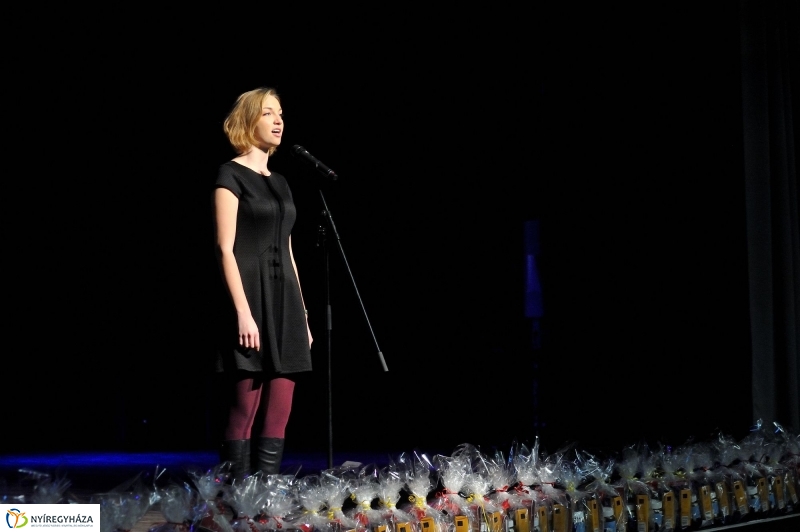 Ajándék nyugdíjasoknak - fotó Szarka Lajos