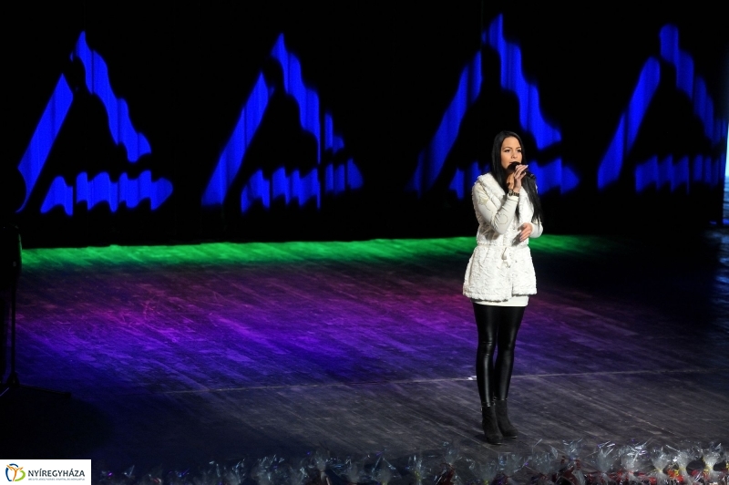 Ajándék nyugdíjasoknak - fotó Szarka Lajos