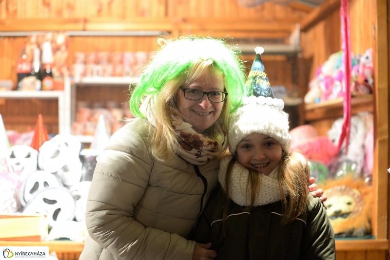 Szilveszteri utcabál a Kossuth téren