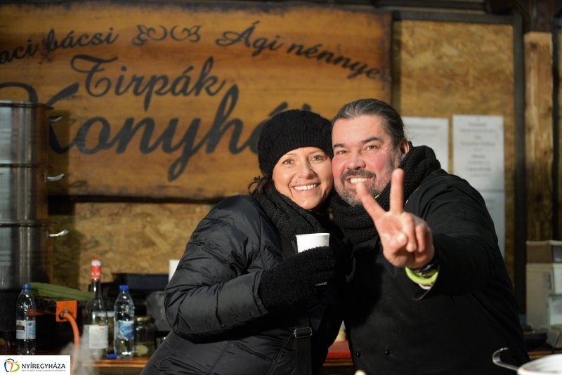 Szilveszteri utcabál a Kossuth téren