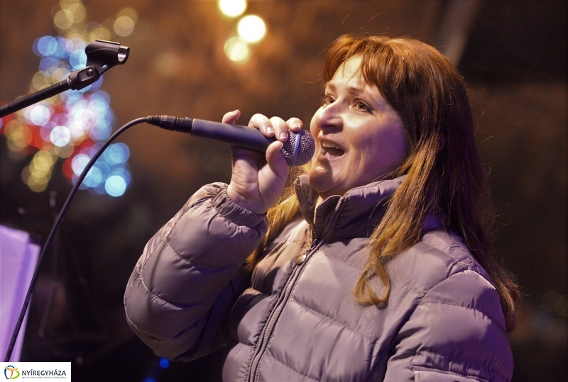 Szilveszteri utcabál a Kossuth téren