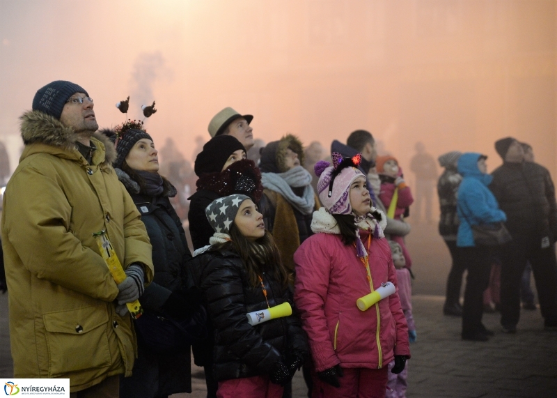Szilveszteri utcabál a Kossuth téren