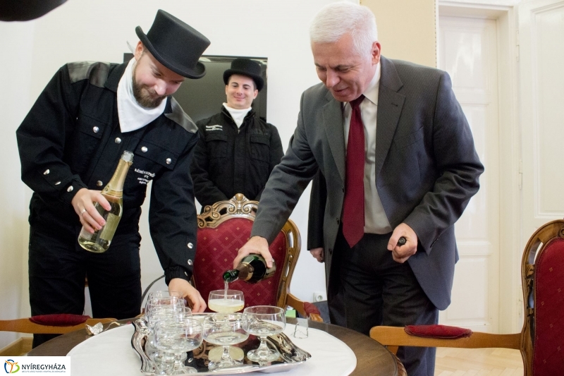 Újévi jókívánságok a Városházán - fotó Szarka Lajos