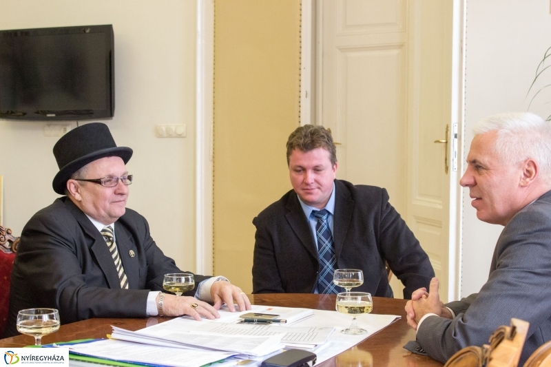 Újévi jókívánságok a Városházán - fotó Szarka Lajos