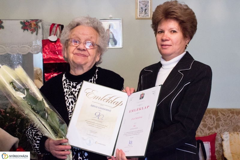 Szépkorú köszöntése Árvai Sándorné - fotó Szarka Lajos