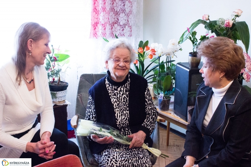 Szépkorú köszöntése Árvai Sándorné - fotó Szarka Lajos