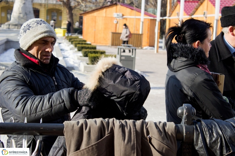 Ruhaadomány - fotó Szarka Lajos