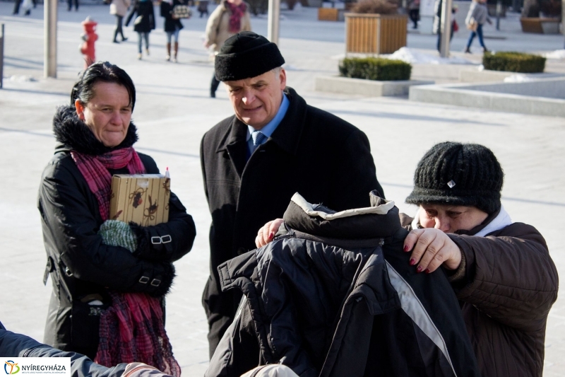 Ruhaadomány - fotó Szarka Lajos